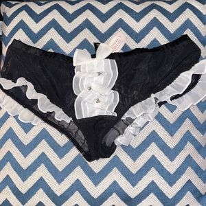 VS Ruffles Panty
